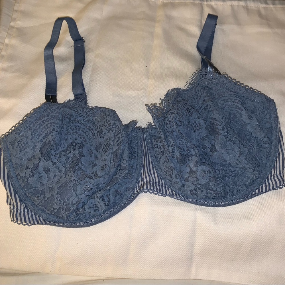 Victoria’s Secret Uplift Bra